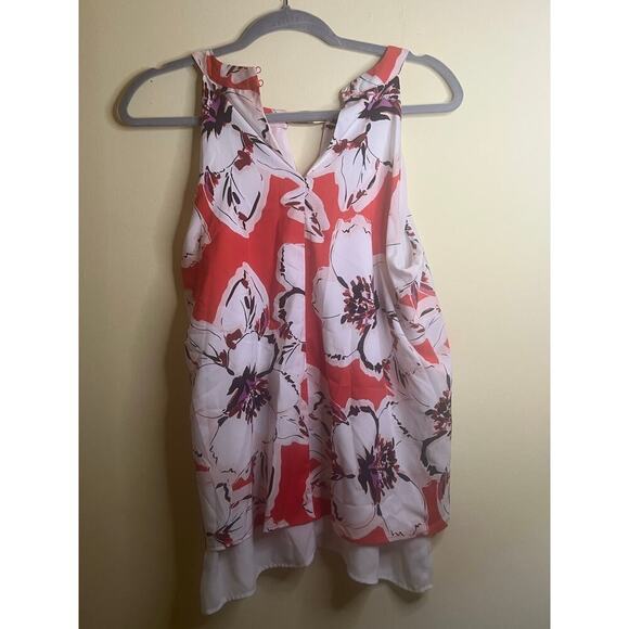 Limited Red and White Floral Sleeveless Top Size Medium - Picture 4 of 7